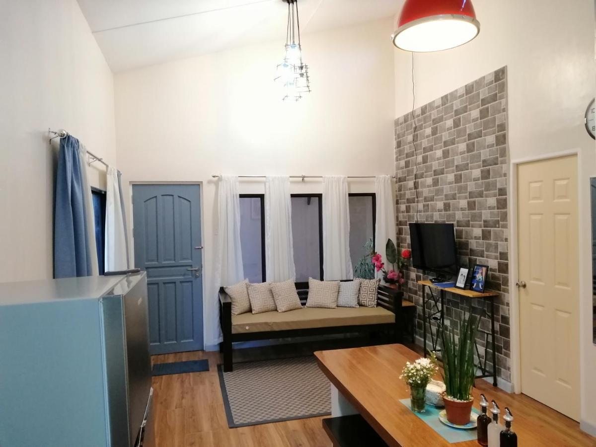 Blue Residence Tagaytay タガイタイ エクステリア 写真