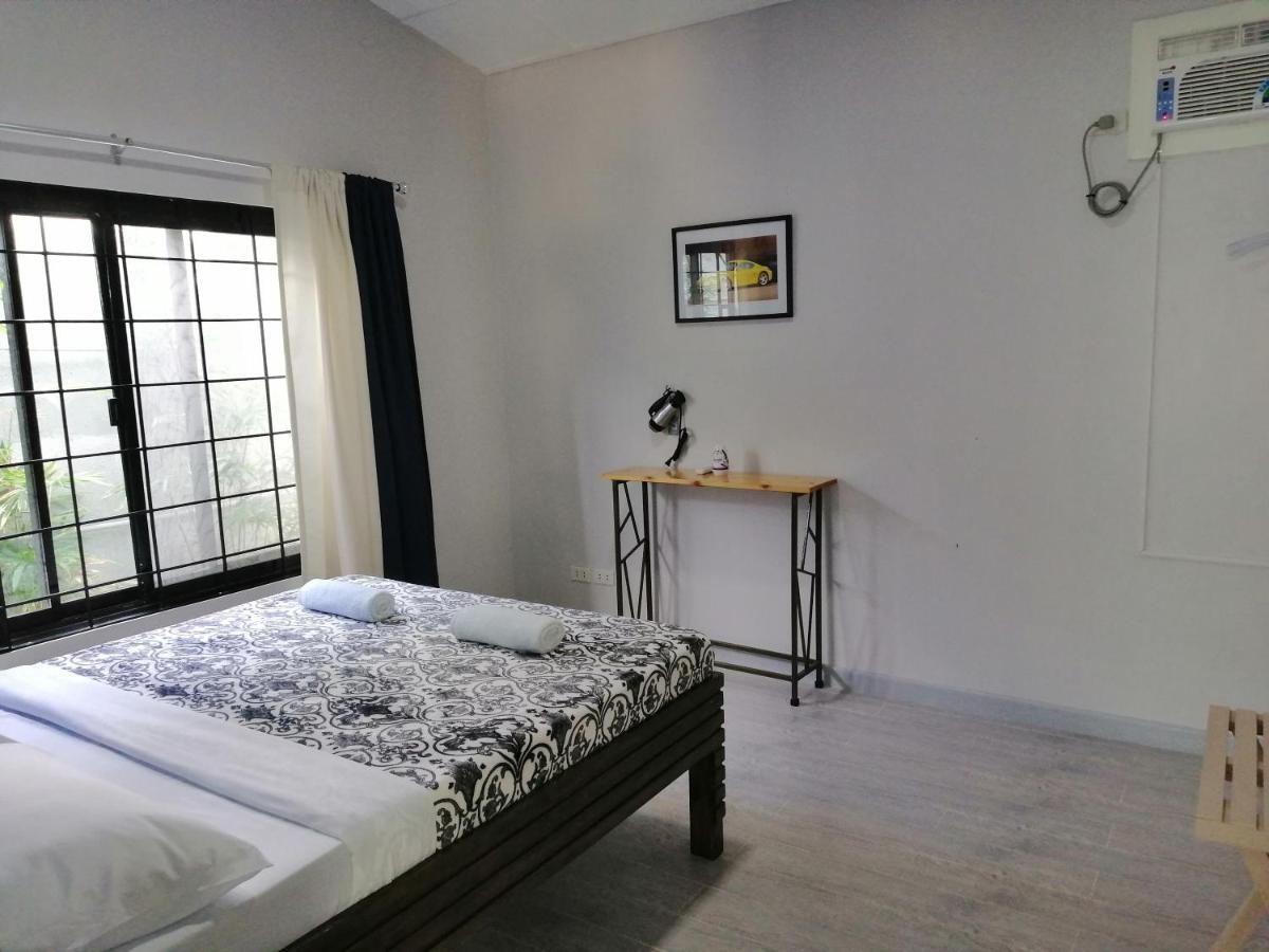 Blue Residence Tagaytay タガイタイ エクステリア 写真