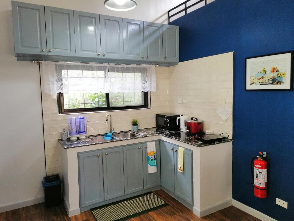 Blue Residence Tagaytay タガイタイ エクステリア 写真